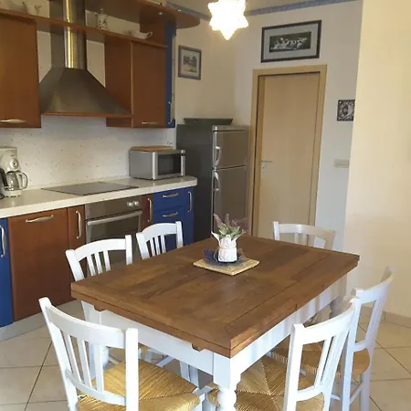 Noemie Apartment